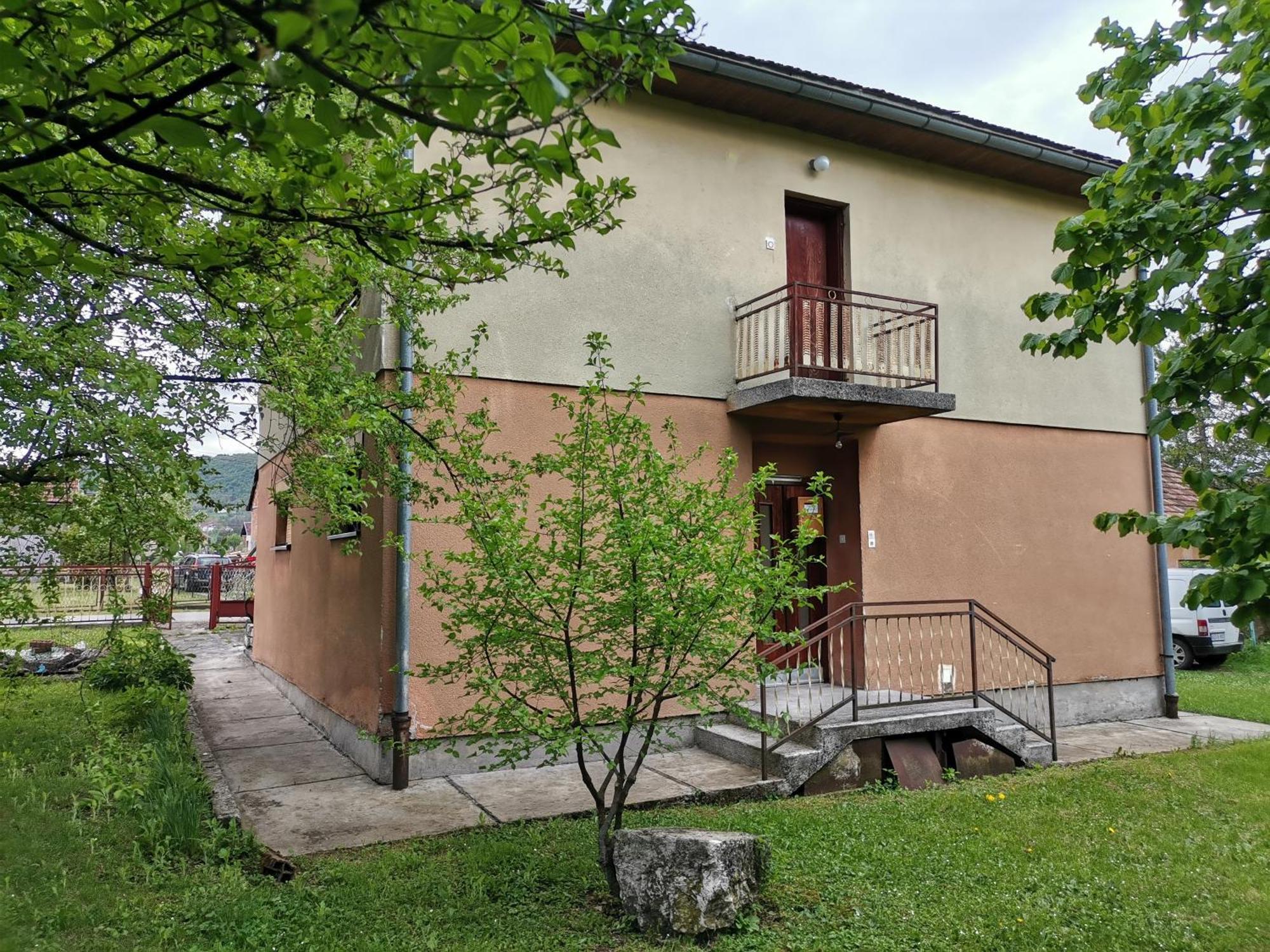 Aki Apartment Drvar Екстериор снимка