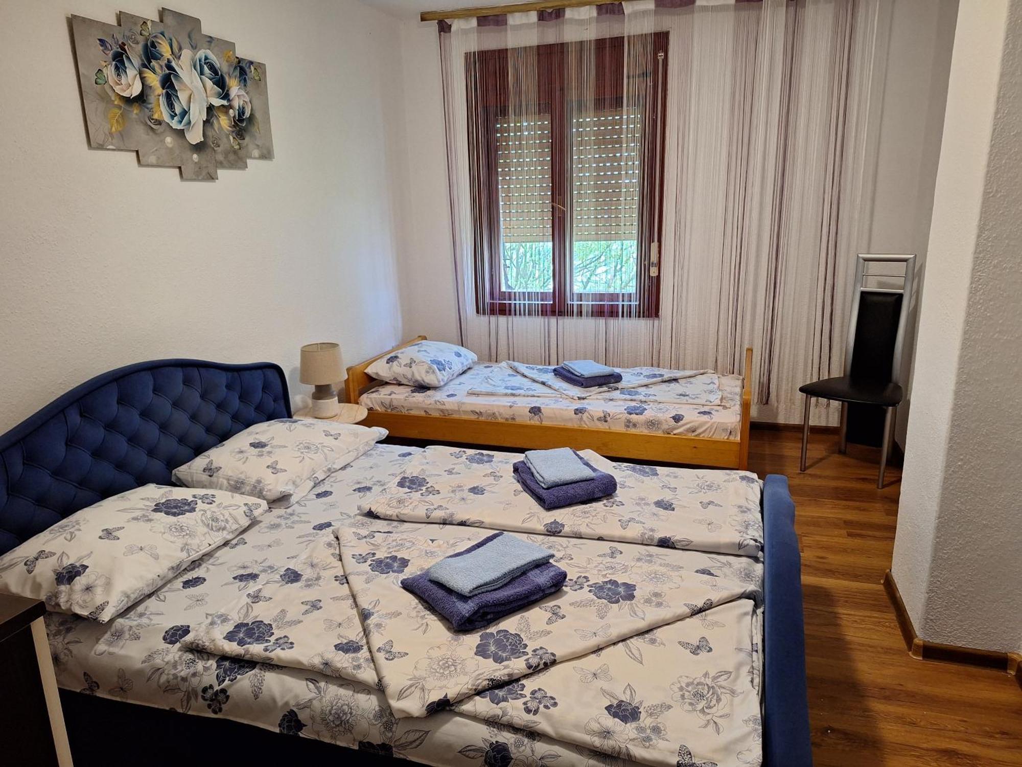 Aki Apartment Drvar Екстериор снимка
